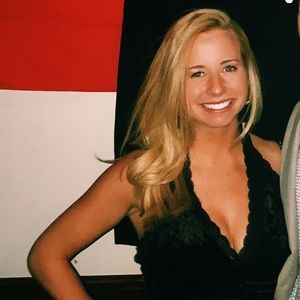 Meet your Posher, Caroline